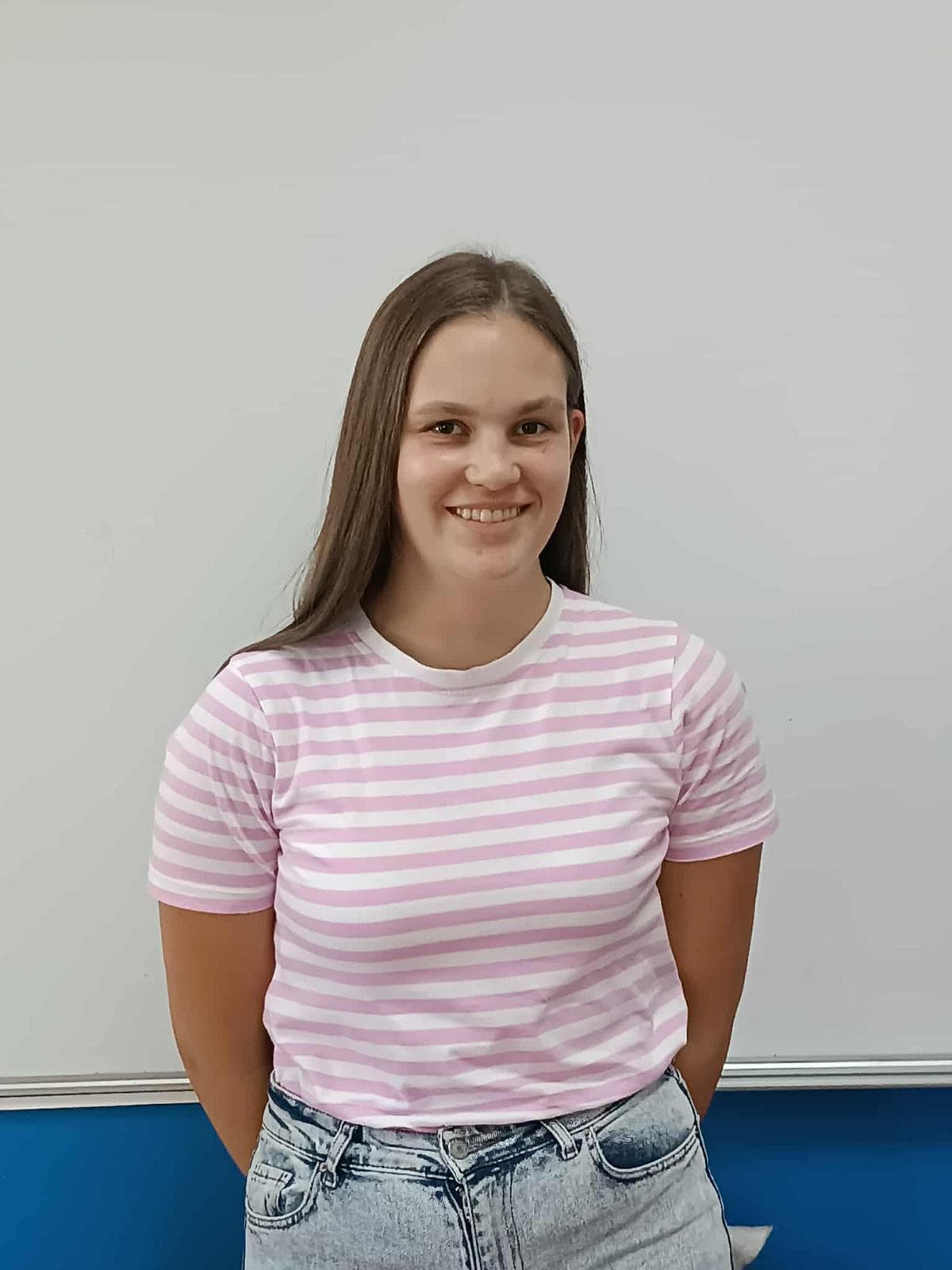 Lana O., tehnik elektrotehnike